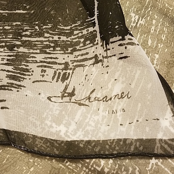 Large scarf - Picture 3 of 5